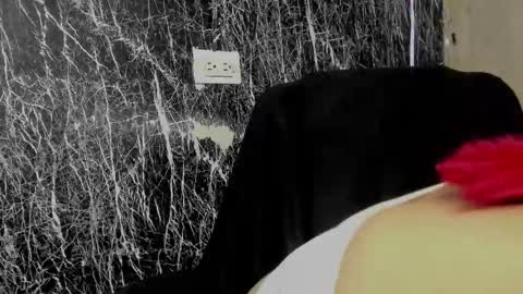 Snapshot of nicecherry_ chatting on 10-01-25, 03:45 Michell online show from 10-01-25, 03:45