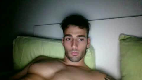 Snapshot of nicegguy9826 chatting on 10-15-25, 08:03 nicegguy9826 online show from 10-15-25, 08:03