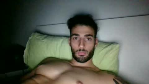 Snapshot of nicegguy9826 chatting on 11-03-25, 05:52 nicegguy9826 online show from 11-03-25, 05:52