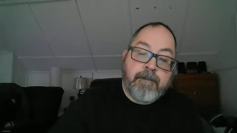 Snapshot of niceguy7208 chatting on 02-10-25, 03:46 niceguy7208 online show from 02-10-25, 03:46