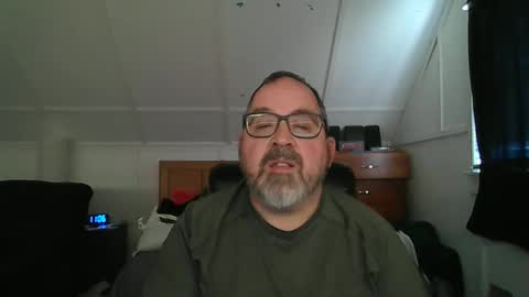 niceguy7208 online show from 04-12-26, 03:06