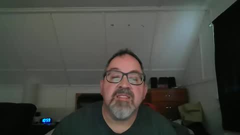Snapshot of niceguy7208 chatting on 04-26-26, 02:59 niceguy7208 online show from 04-26-26, 02:59