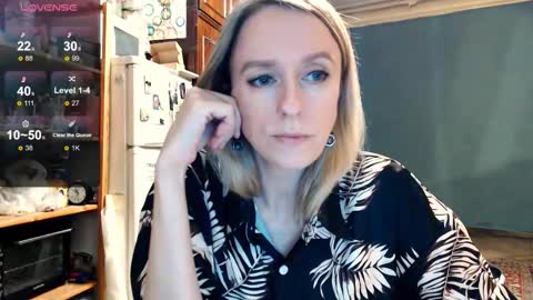 Kathrine online show from 11-16-25, 08:03