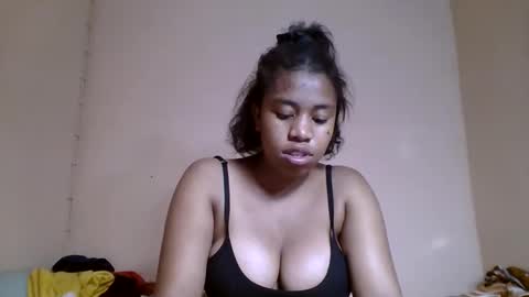 nicelly01 online show from 05-12-26, 06:16