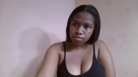 Snapshot of nicelly01 chatting on 06-14-26, 03:19 nicelly01 online show from 06-14-26, 03:19