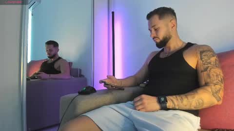 Snapshot of nicholassx chatting on 05-12-26, 01:52 Nicholassx online show from 05-12-26, 01:52