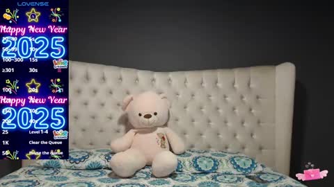 Snapshot of nichole_bree chatting on 01-07-25, 11:48 Nichole online show from 01-07-25, 11:48