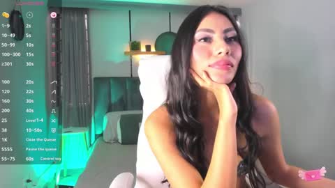 Snapshot of nichole_bree chatting on 02-18-25, 02:27 Nichole online show from 02-18-25, 02:27