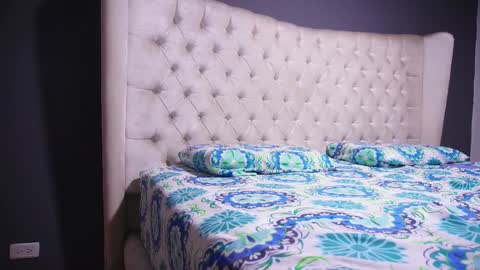 Nichole online show from 10-27-25, 11:14