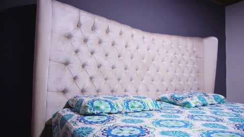 Nichole online show from 11-06-25, 10:49