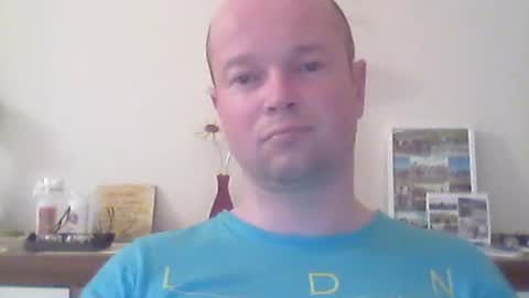 Snapshot of nick1990b chatting on 05-11-26, 06:05 nick1990b online show from 05-11-26, 06:05