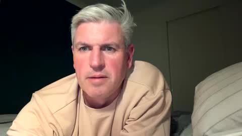 Snapshot of nick578320 chatting on 04-22-26, 03:02 nick578320 online show from 04-22-26, 03:02