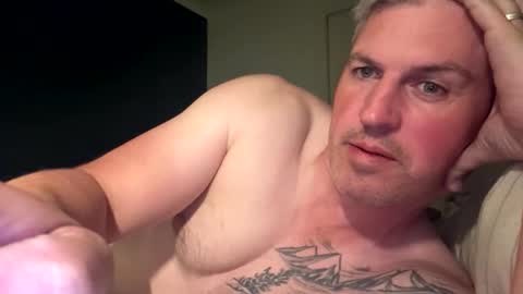 Snapshot of nick578320 chatting on 04-28-26, 01:27 nick578320 online show from 04-28-26, 01:27