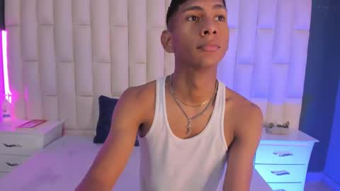 Snapshot of nick_collins20 chatting on 02-18-25, 08:25 Nick online show from 02-18-25, 08:25