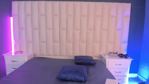 Snapshot of nick_collins20 chatting on 02-22-25, 04:18 Nick online show from 02-22-25, 04:18