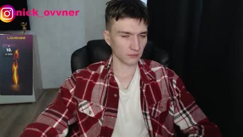 Snapshot of nick_owner chatting on 11-09-25, 11:30 Nick online show from 11-09-25, 11:30