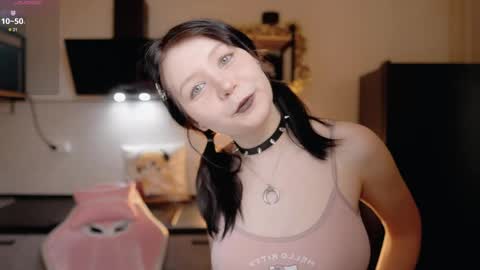 Snapshot of nickari_x chatting on 04-10-26, 05:56 nickari_x online show from 04-10-26, 05:56