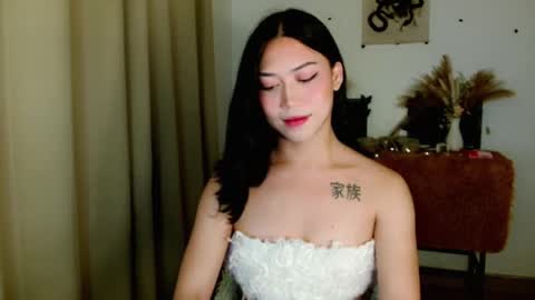 nicki_maraj69 online show from 09-10-25, 04:07