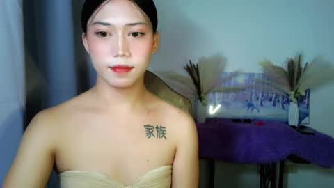 nicki_maraj69 online show from 09-11-25, 07:03