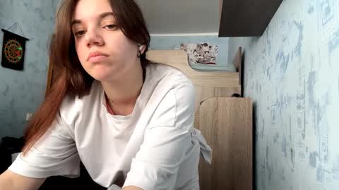 Snapshot of nickihickox chatting on 04-05-26, 09:17 Jin online show from 04-05-26, 09:17