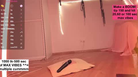 Karolina online show from 11-28-25, 09:45