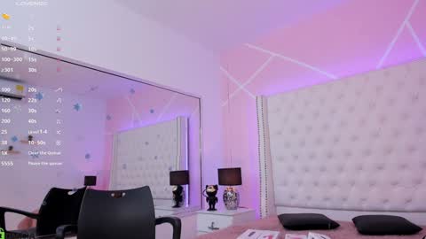 Snapshot of nickky_thompson chatting on 01-28-25, 01:16 nickky online show from 01-28-25, 01:16