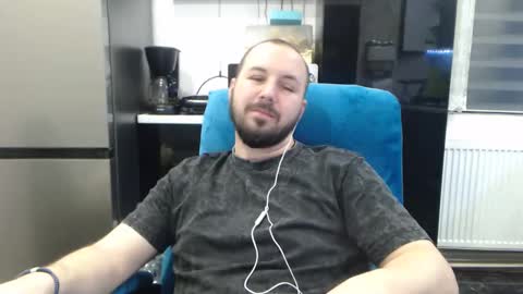 Julian online show from 02-05-26, 10:36