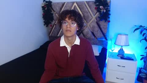 Nickolas Muoz online show from 12-19-24, 12:23