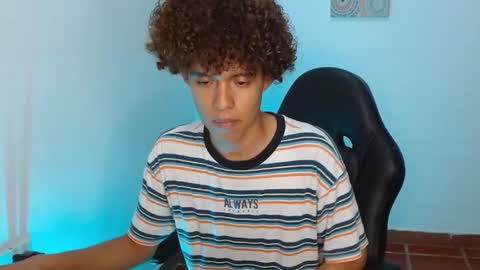 Nickolas Muoz online show from 12-24-24, 06:33