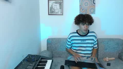 Nickolas Muoz online show from 01-14-25, 12:11