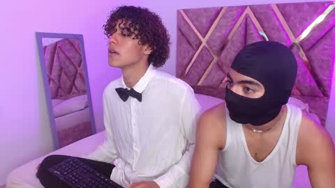 Nickolas Muoz online show from 02-06-25, 01:10