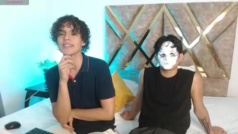 Nickolas Muoz online show from 03-08-25, 01:39