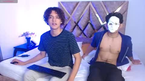 Nickolas Muoz online show from 03-09-25, 01:04