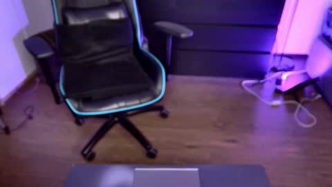 Nico online show from 10-07-25, 06:32