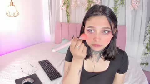 Snapshot of nicky_bonny18 chatting on 03-27-26, 02:28 nicky_bonny18 online show from 03-27-26, 02:28