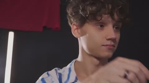 Snapshot of nicky_neal chatting on 10-02-25, 08:05 Nicky Neal online show from 10-02-25, 08:05