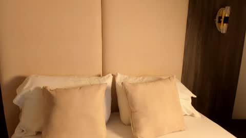 Snapshot of nicky_peyton chatting on 03-25-26, 02:39 Nicky online show from 03-25-26, 02:39