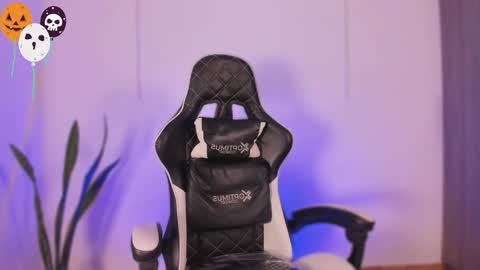 Nicky  online show from 11-01-25, 12:29