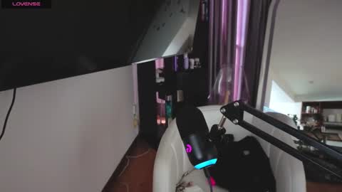 Nicky online show from 09-27-25, 09:09