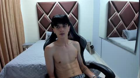 Nico  online show from 05-22-26, 07:52