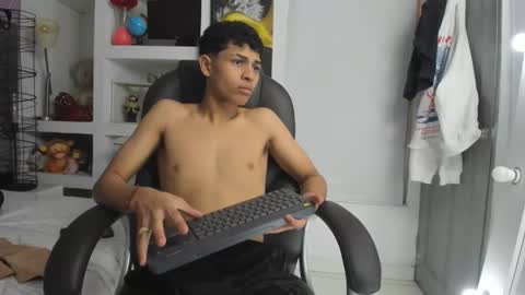 Snapshot of nico_viper_ chatting on 03-21-26, 07:28 NICO online show from 03-21-26, 07:28