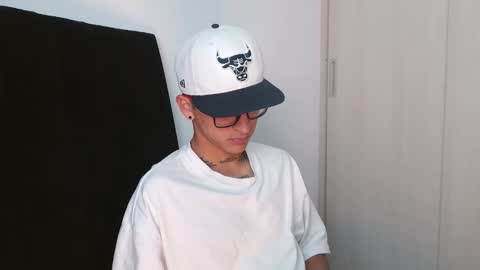 nico_viper_1 online show from 01-18-26, 06:01