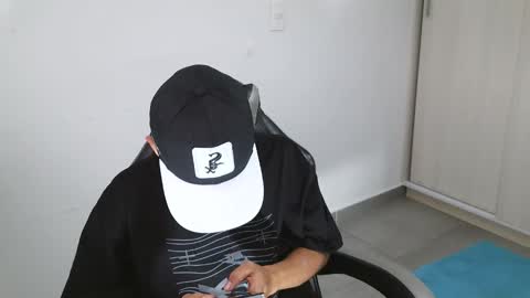 nico_viper_1 online show from 02-09-26, 12:53