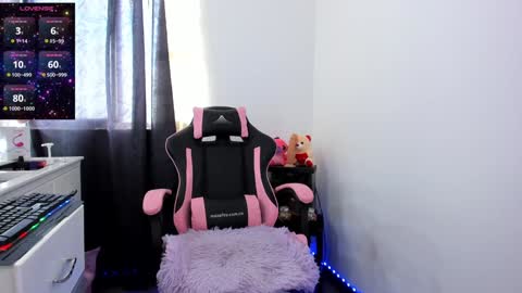 nicol_andrea11 online show from 12-06-24, 06:28