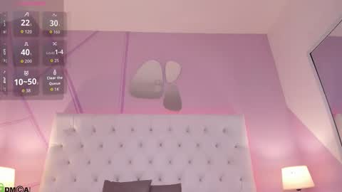 Nicol  online show from 10-15-25, 04:51