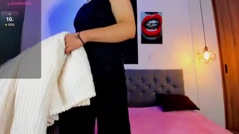 Snapshot of nicolas_james_sc chatting on 09-27-25, 03:28 nicolas_james_sc online show from 09-27-25, 03:28