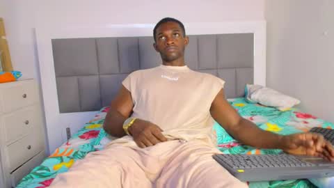 Nicolas online show from 05-27-26, 04:26