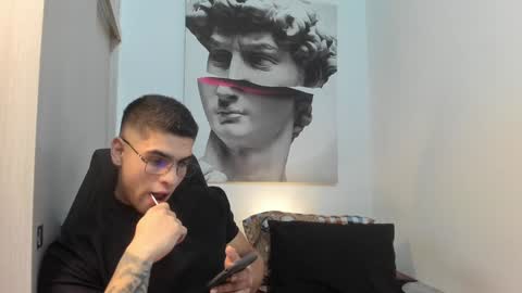 Andres online show from 12-31-24, 03:34