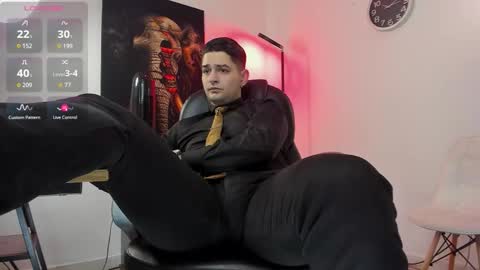 Snapshot of nicolass_fellener chatting on 11-10-25, 04:00 Nicolas Fellener online show from 11-10-25, 04:00