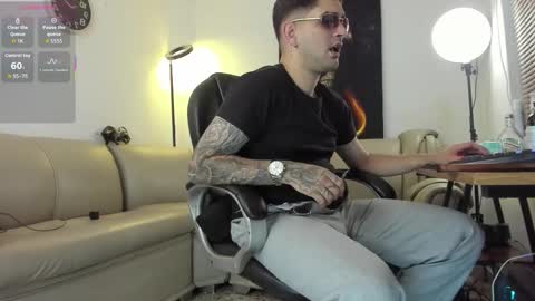 Nicolas Fellener online show from 01-11-26, 04:28